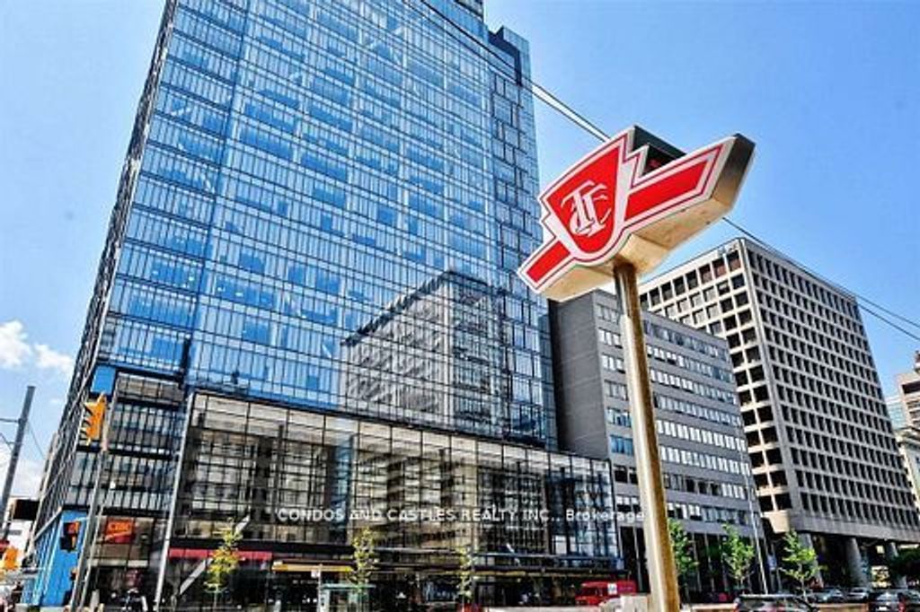 Photo of 488 University Avenue #2011, Toronto, ON M5G 0C1 (MLS # C13027216)