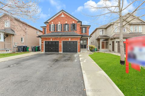 17 Penguin Lane Brampton ON L6R 2C1