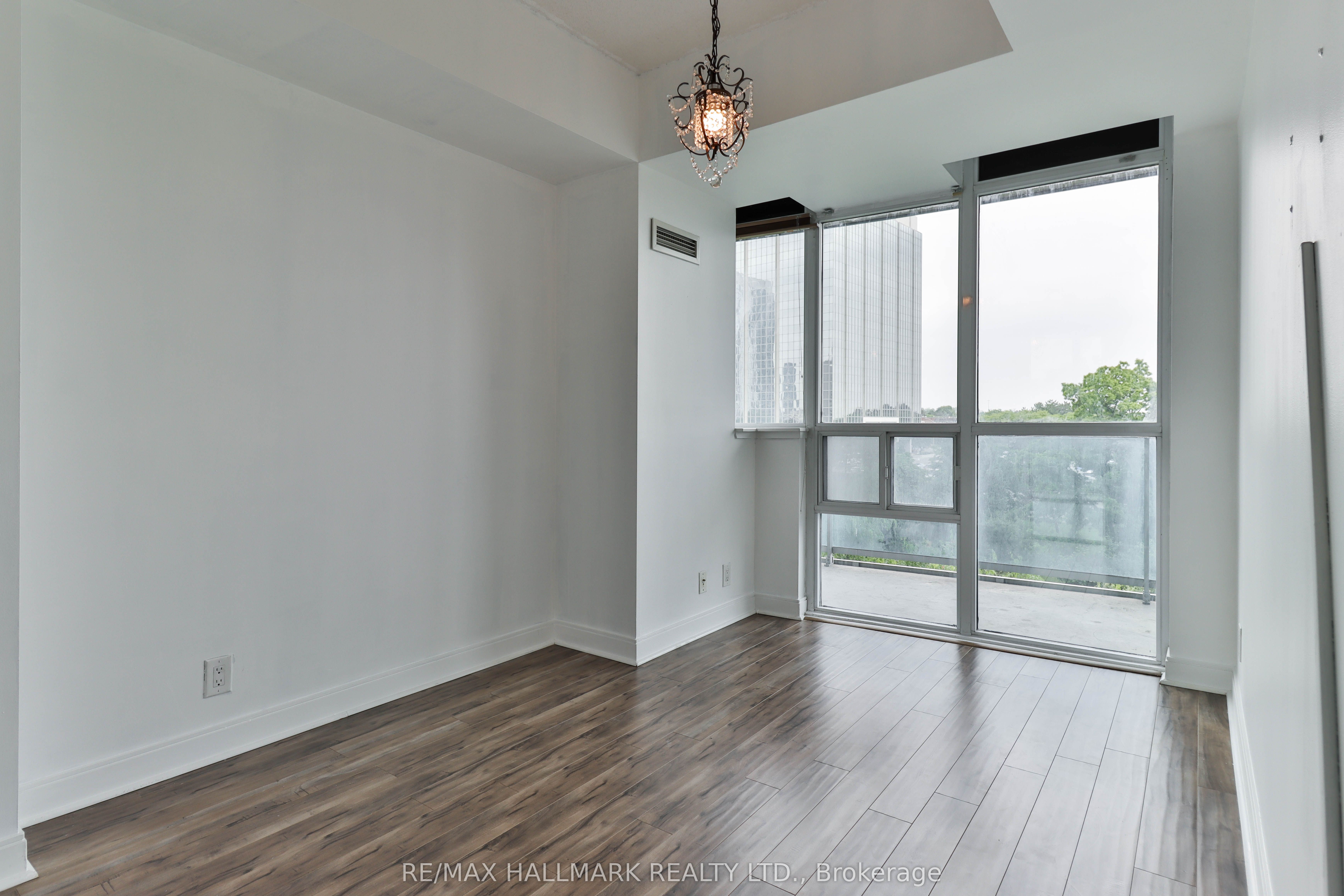 80 Absolute Avenue 511