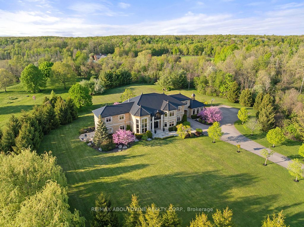2659 2 Side Road