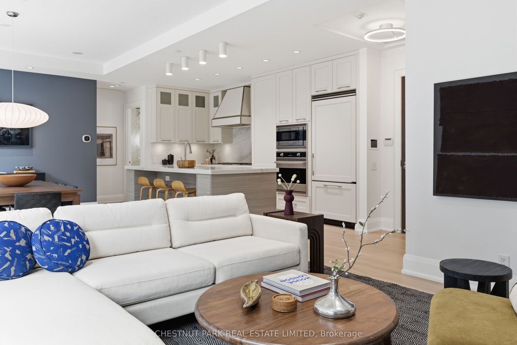 Photo of 77 Charles Street W #1002, Toronto, ON M5S 1J3 (MLS # C13124012)