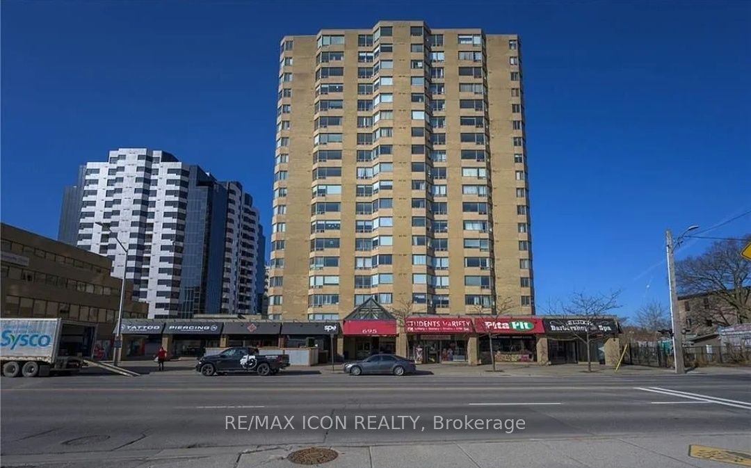 Photo 1 of 9 — 695 Richmond Street 1211, London East, ON N6A 5M8