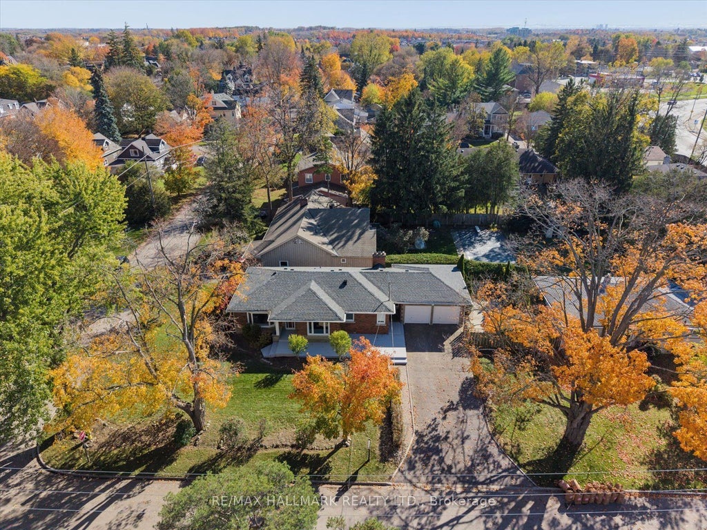 Photo of 252 Harold Avenue, Whitchurch-Stouffville, ON L4A 1C1 (MLS # N14099624)