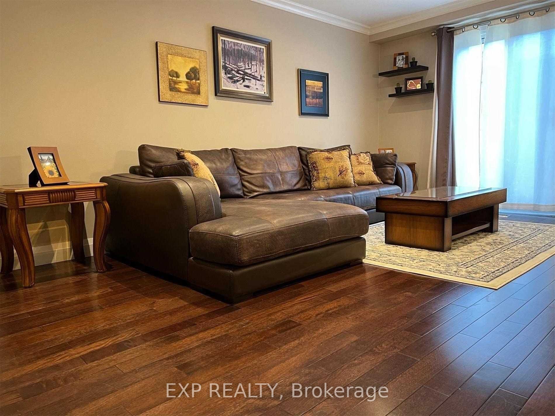 1776 John Street 56