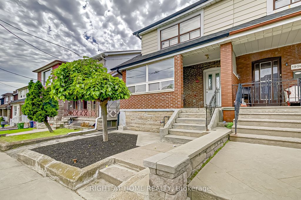 Photo of 1994 Dufferin Street, Toronto, ON M6E 3R2 (MLS # W12449398)