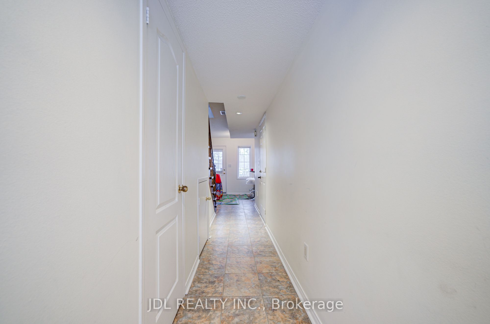 10 Post Oak Drive 14