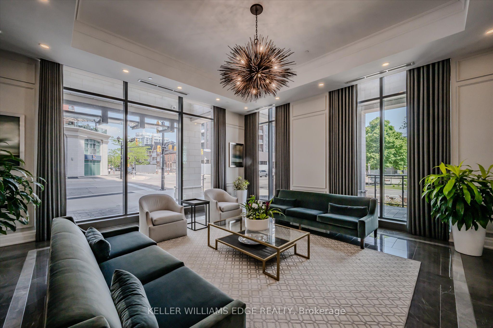 2060 Lakeshore Road 508