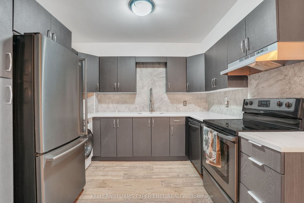Photo of 126 Bell Farm Road #312, Barrie, ON L4M 6J3 (MLS # S12709270)