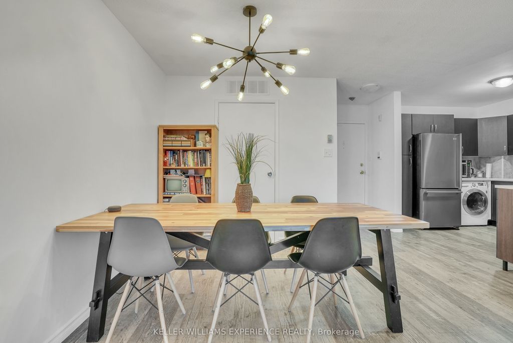 Photo of 126 Bell Farm Road #312, Barrie, ON L4M 6J3 (MLS # S12709270)