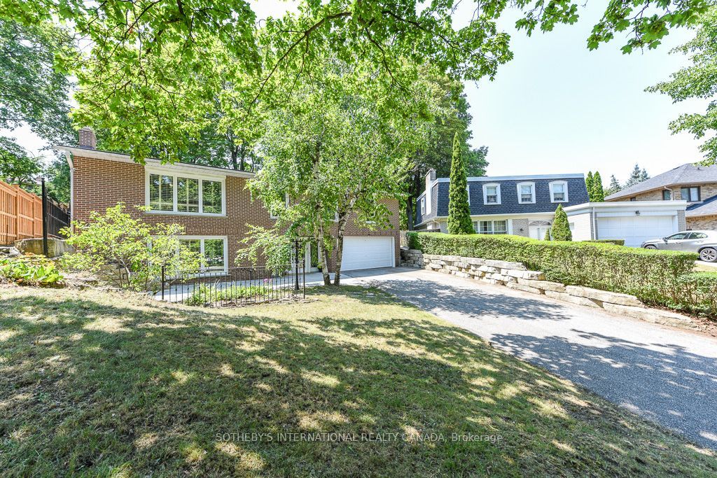 Photo of 31 Queensborough Crescent, Toronto, ON M9R 1A1 (MLS # W13754796)