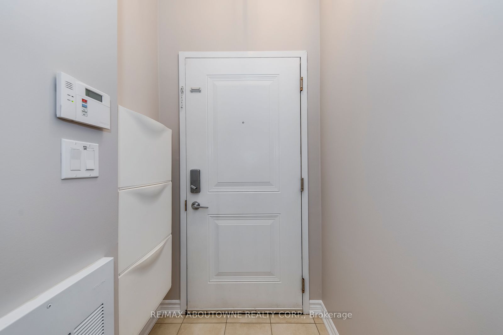 40 Carnation Avenue 107