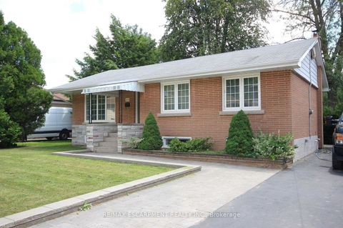 1026 Bridge Road Oakville ON L6L 2B5