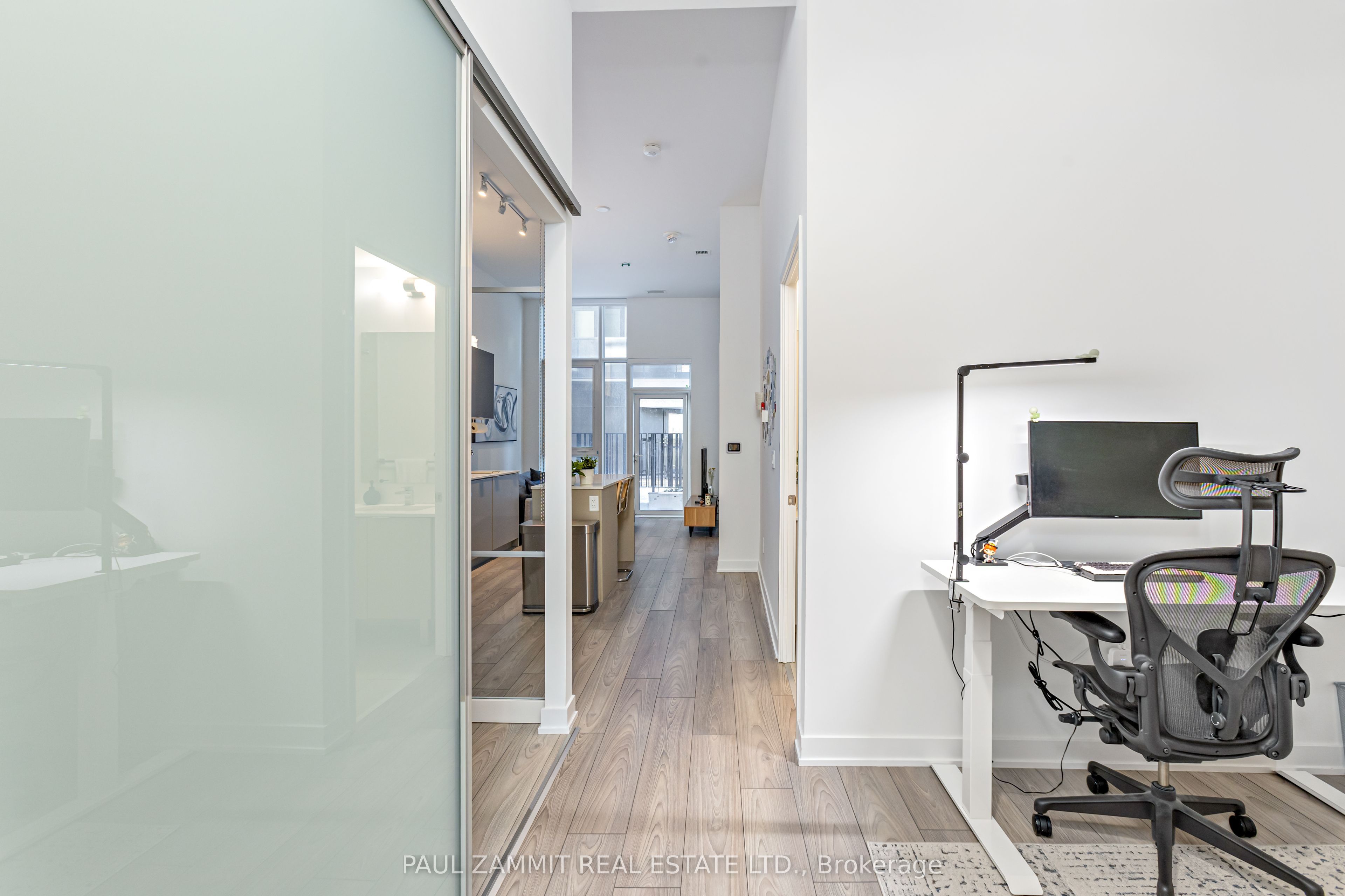 8 Tippett Road 107