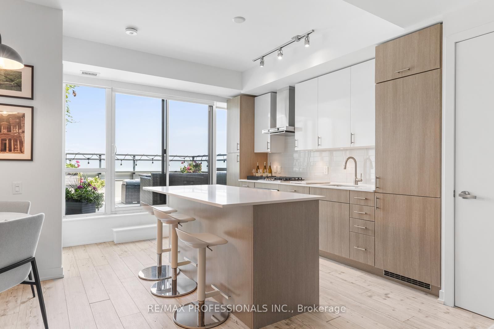38 Howard Park 714