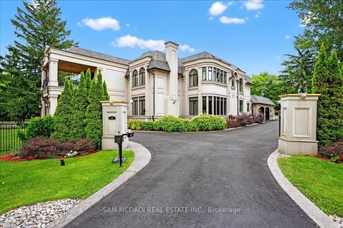 432 Bob-O-Link Road Mississauga ON L5J 2P2