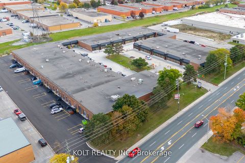 270 Esna Park Drive 17 Markham ON L3R 1H3