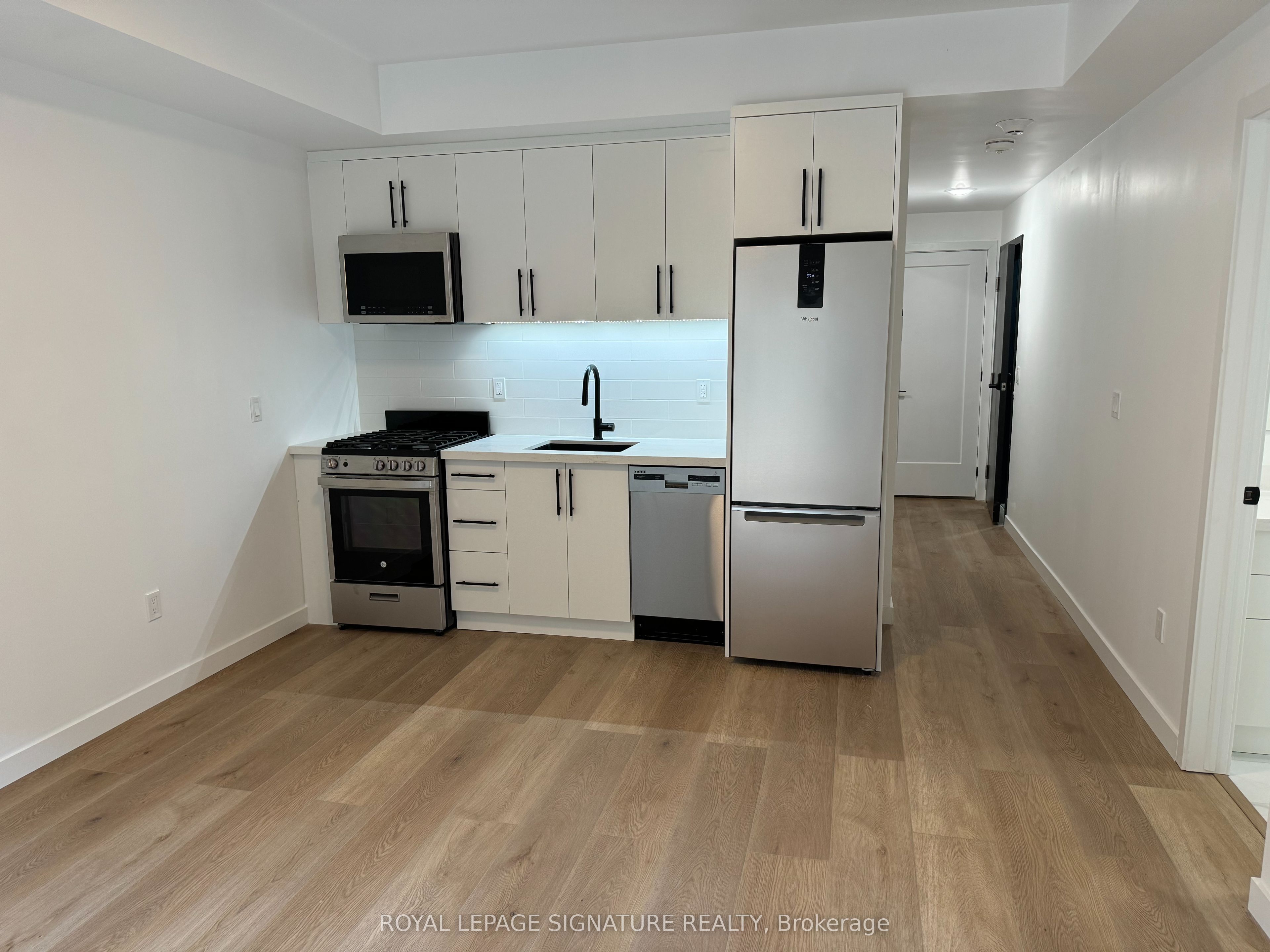 1103 Dufferin Street 1