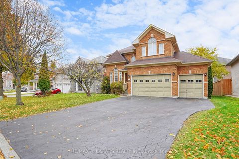 54 Bretton Circle Markham ON L3S 3R1