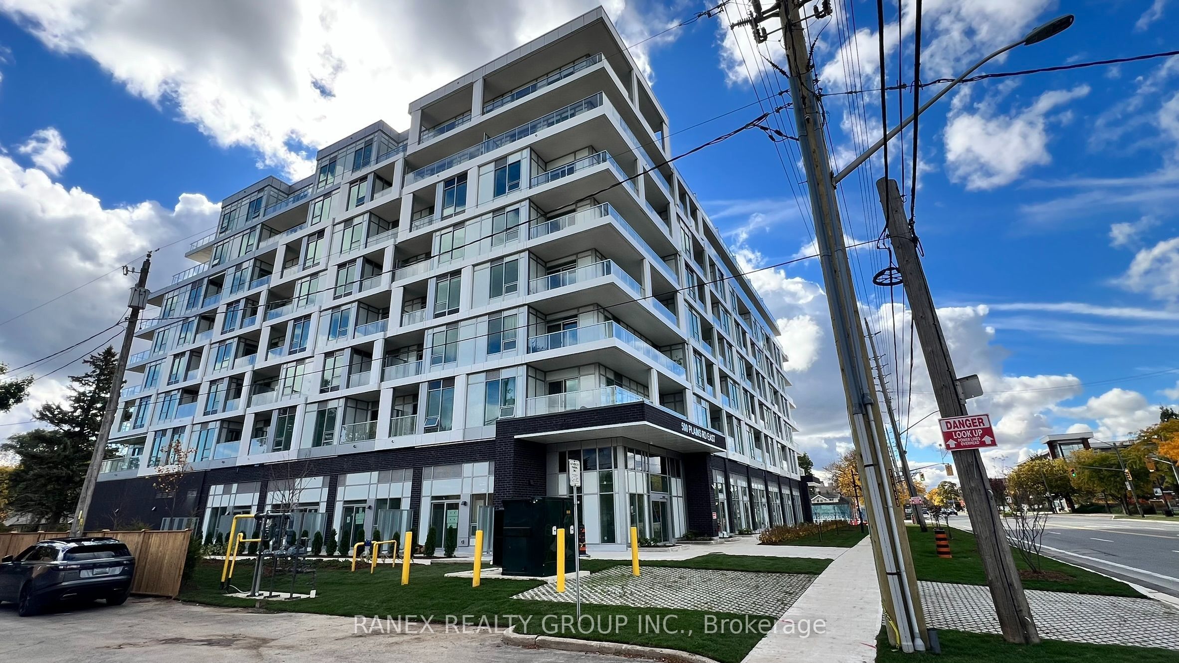 500 Plains Road E 206