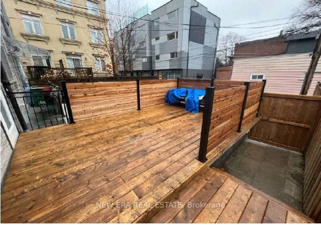 Photo of 48 Carr Street, Toronto, ON M5T 1B7 (MLS # C12556222)