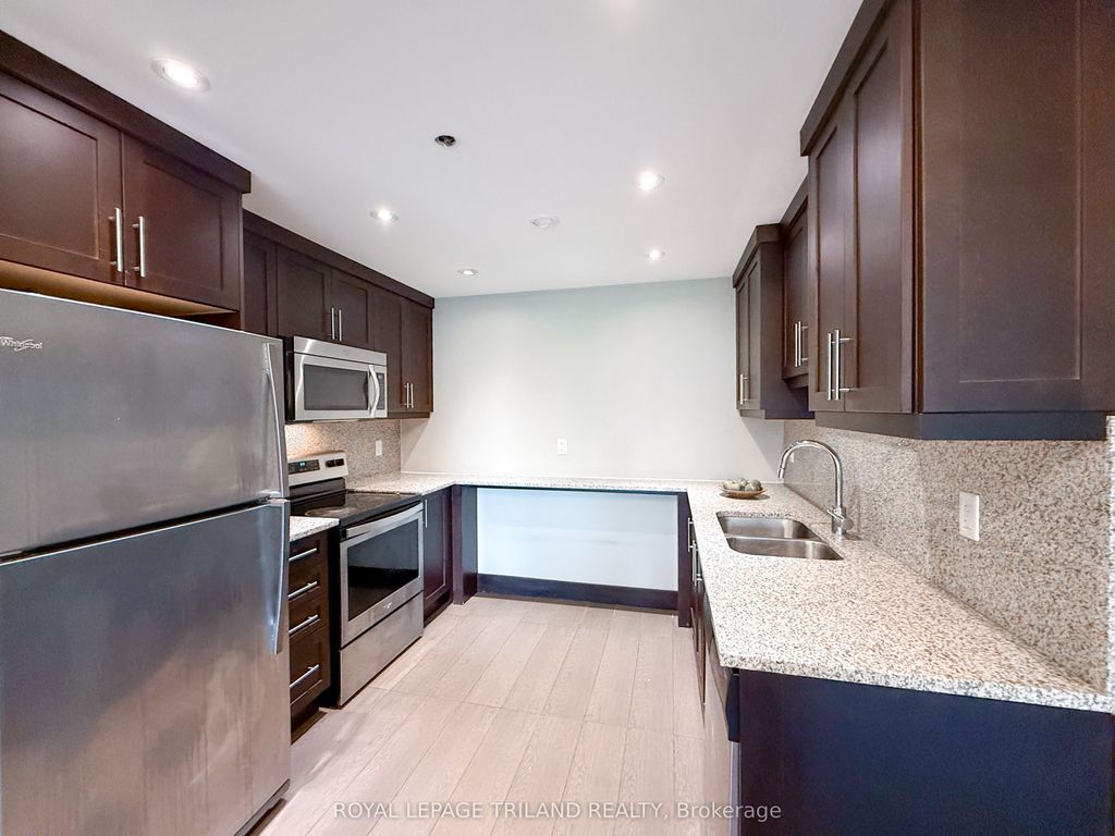 Photo of 1235 Richmond Street #607, London East, ON N6A 0C1 (MLS # X13079620)
