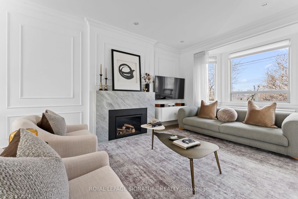 Photo of 47 Don Valley Drive, Toronto, ON M4K 2J1 (MLS # E13001576)