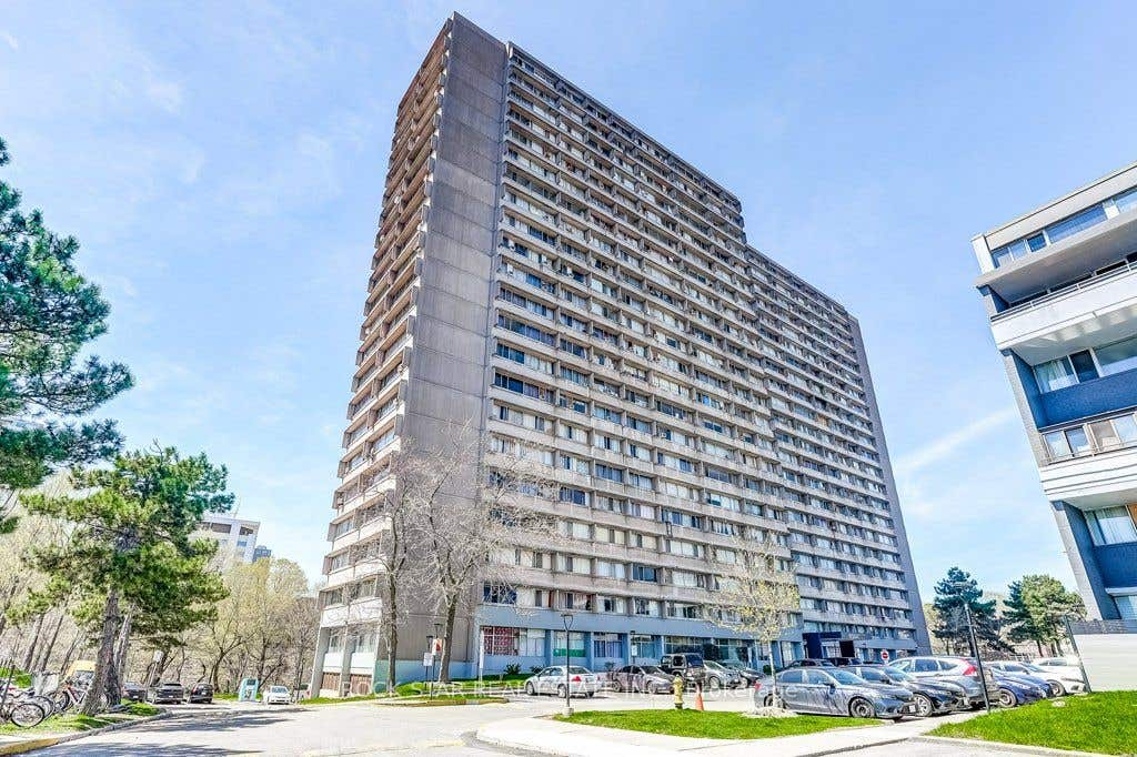 Photo of 10 Sunny Glenway #1711, Toronto, ON M3C 2Z3 (MLS # C13597902)