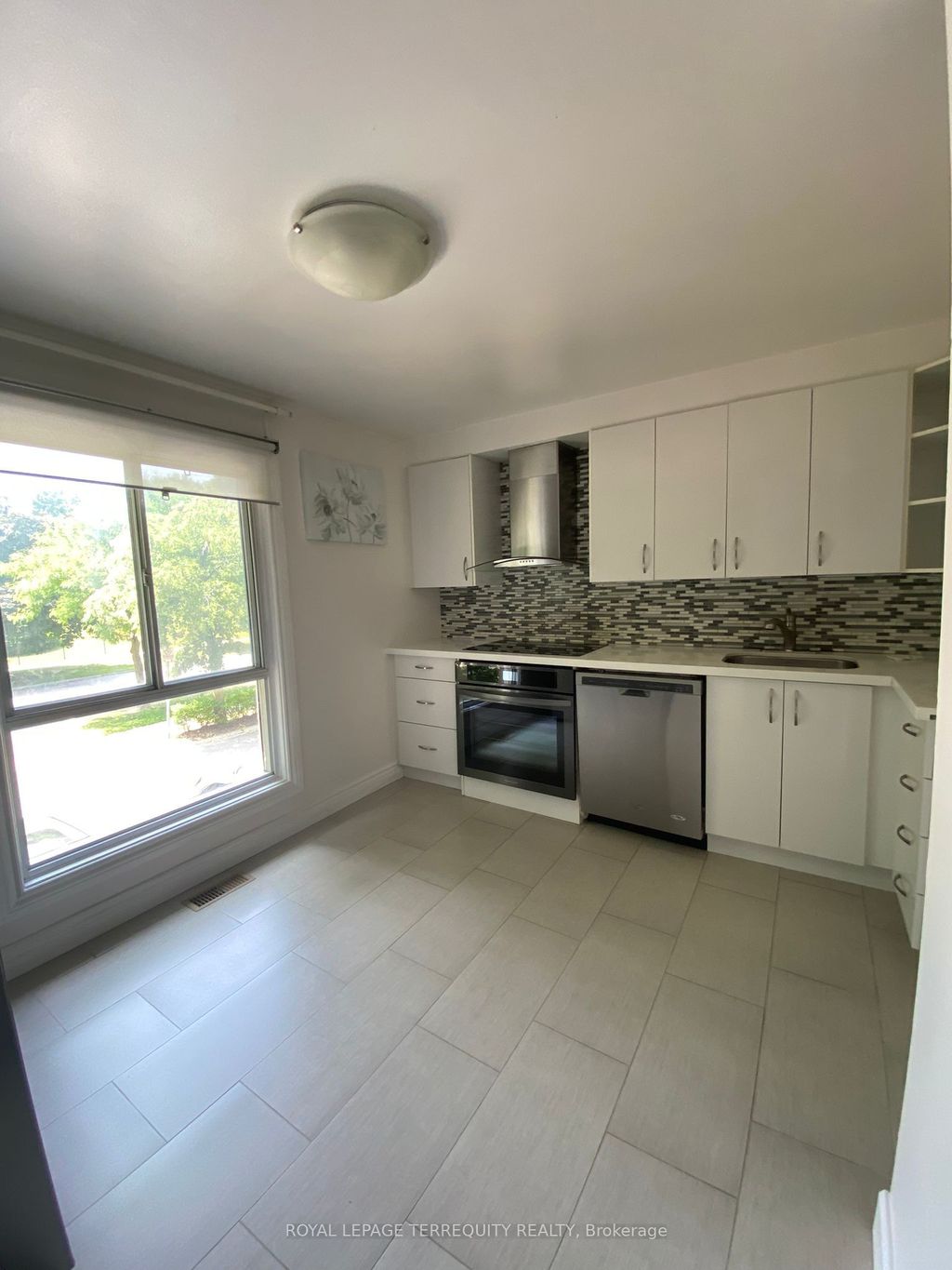 Photo of 431 Mill Road #8, Toronto, ON M9C 1Z2 (MLS # W12384737)