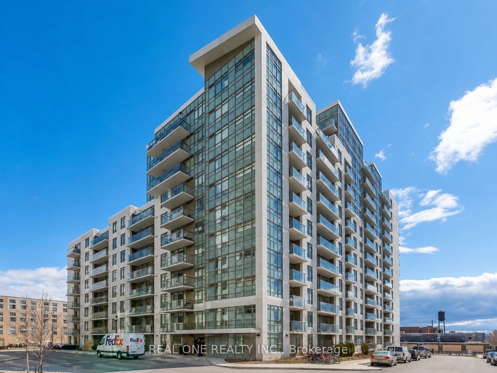 Photo of 812 Lansdowne Avenue #624, Toronto, ON M6H 4K5 (MLS # W13502728)