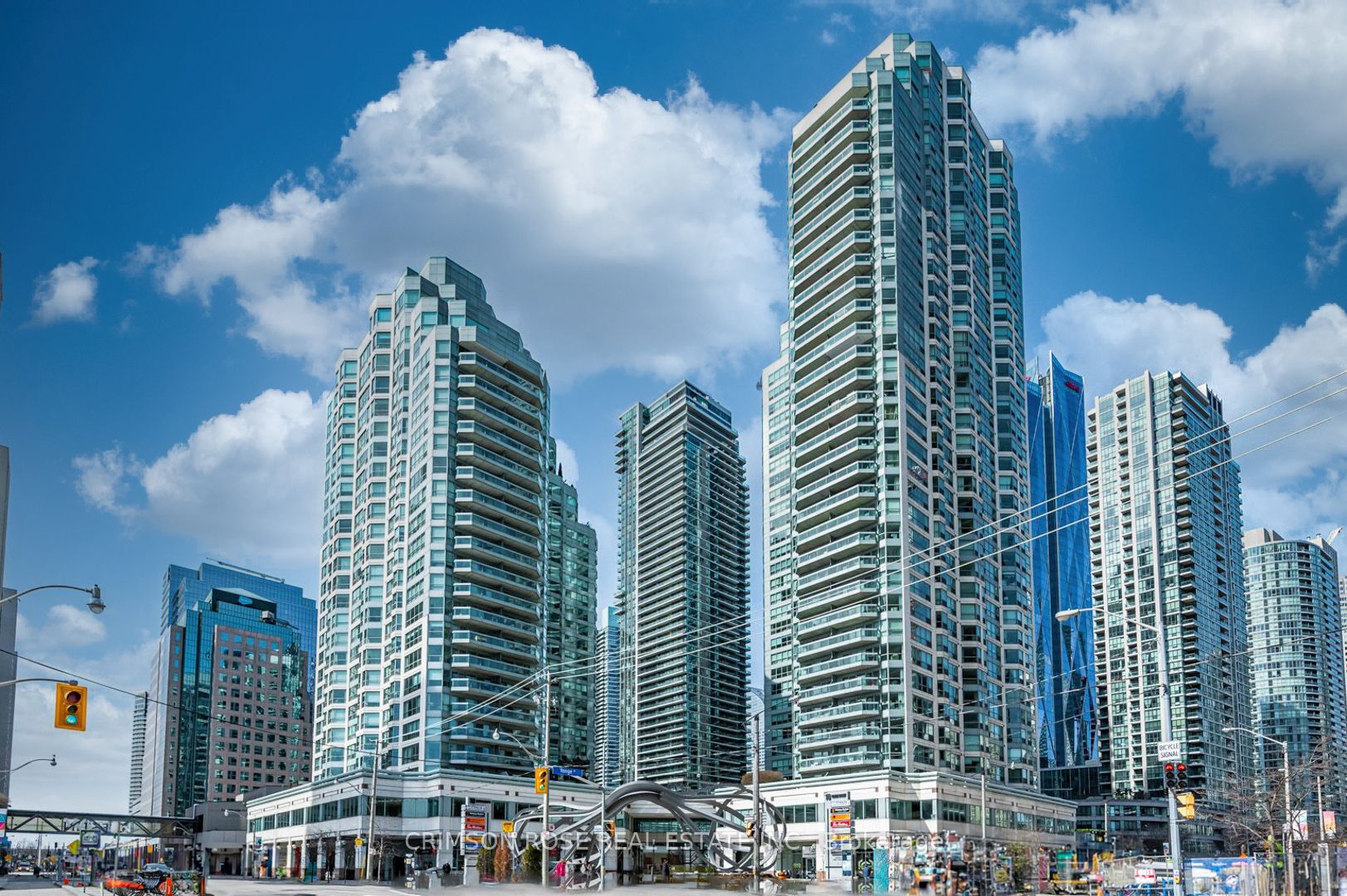 10 Queens Quay W 1107
