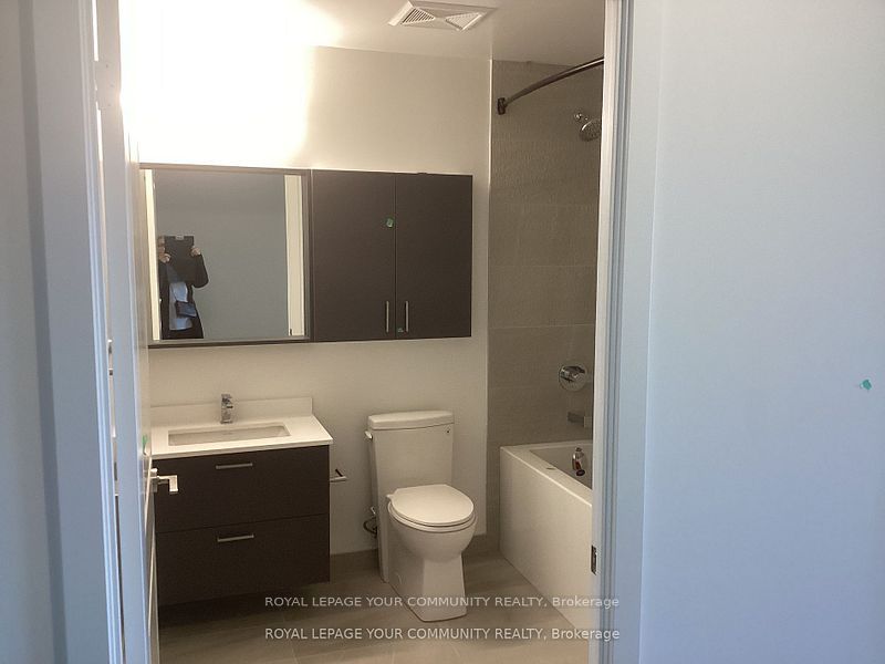 30 Upper Mall Way A1509