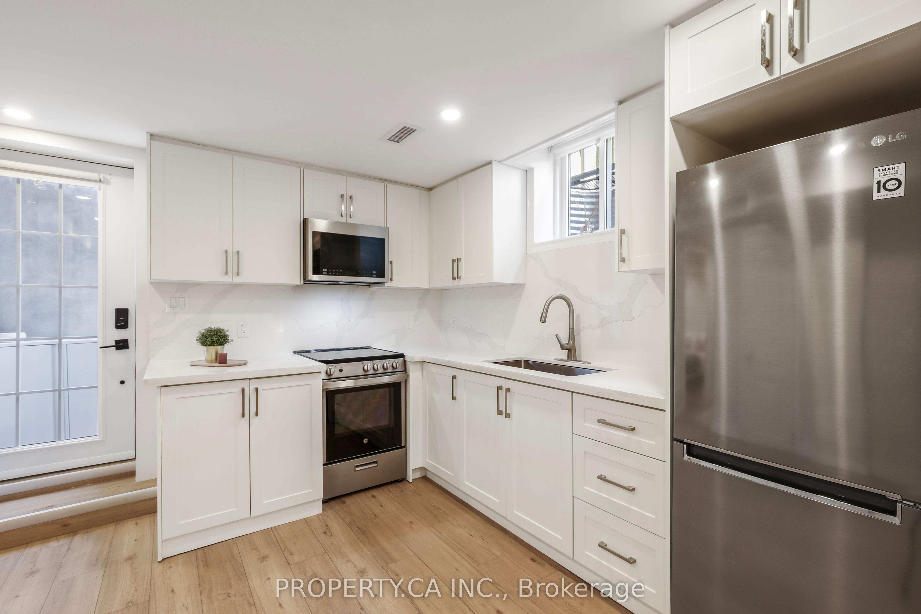 891 Willowbank Trail Lower