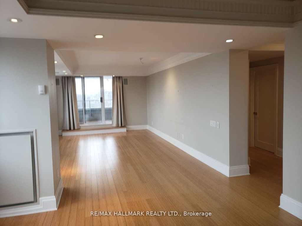 Photo of 1801 Bayview Avenue #Ph801, Toronto, ON M4G 4K2 (MLS # C12445952)