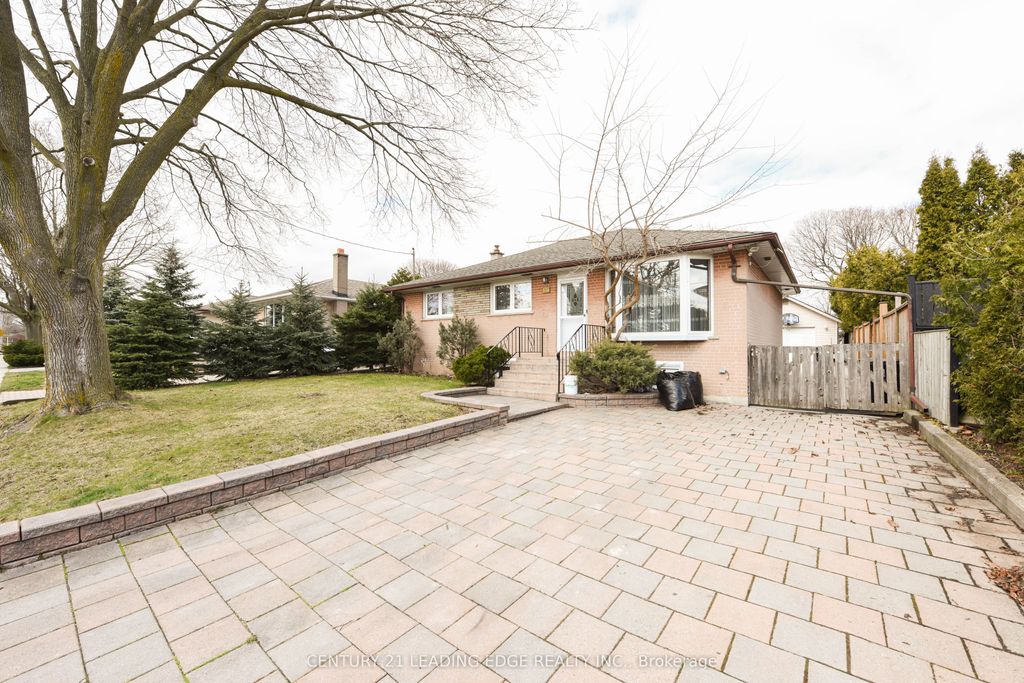 Photo of 34 Paragon Road, Toronto, ON M9R 1J8 (MLS # W12276958)
