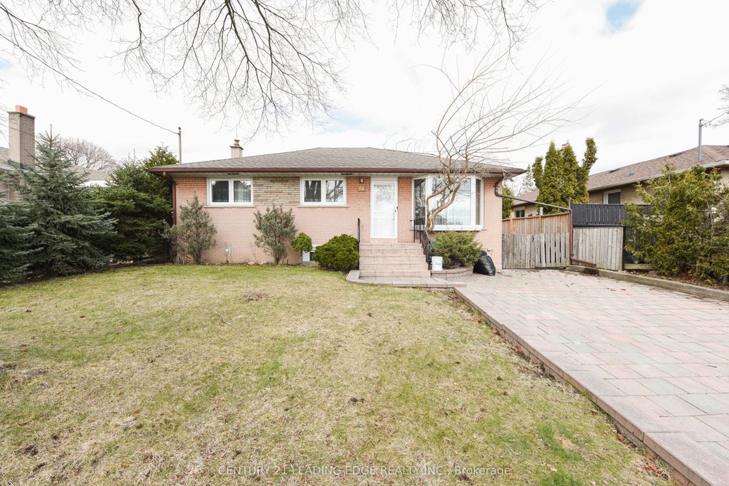 Photo of 34 Paragon Road, Toronto, ON M9R 1J8 (MLS # W12276958)