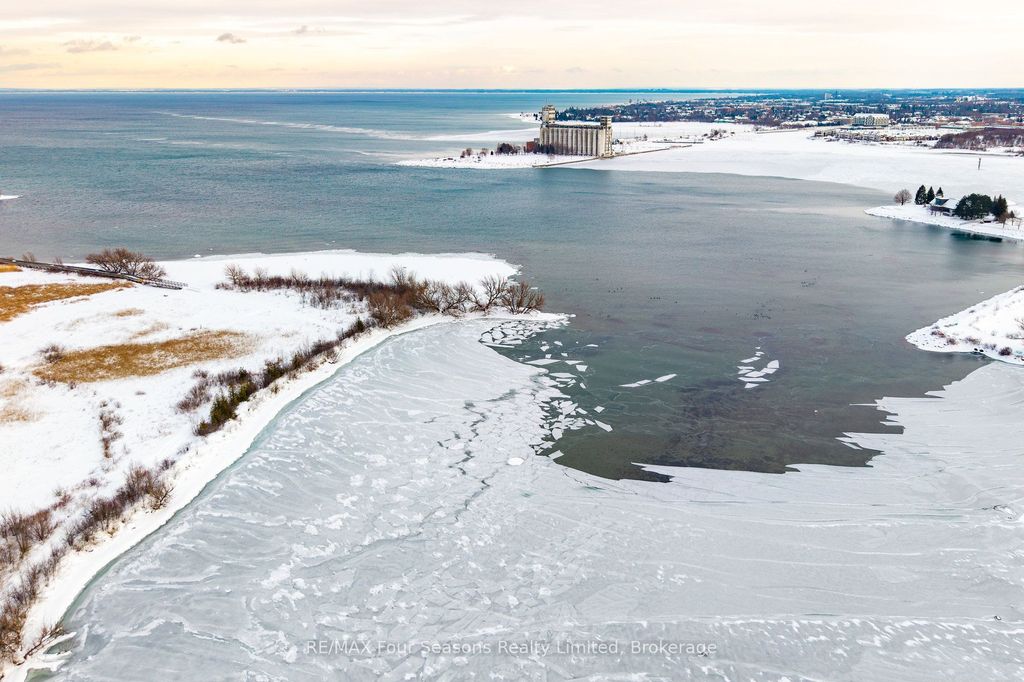 Photo of 44 Trott Boulevard #25, Collingwood, ON L9Y 5B7 (MLS # S12639660)