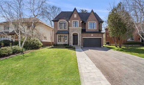 Photo of 18 Burnhamthorpe Park Boulevard, Toronto, ON M9A 1H9 (MLS # W12607286)