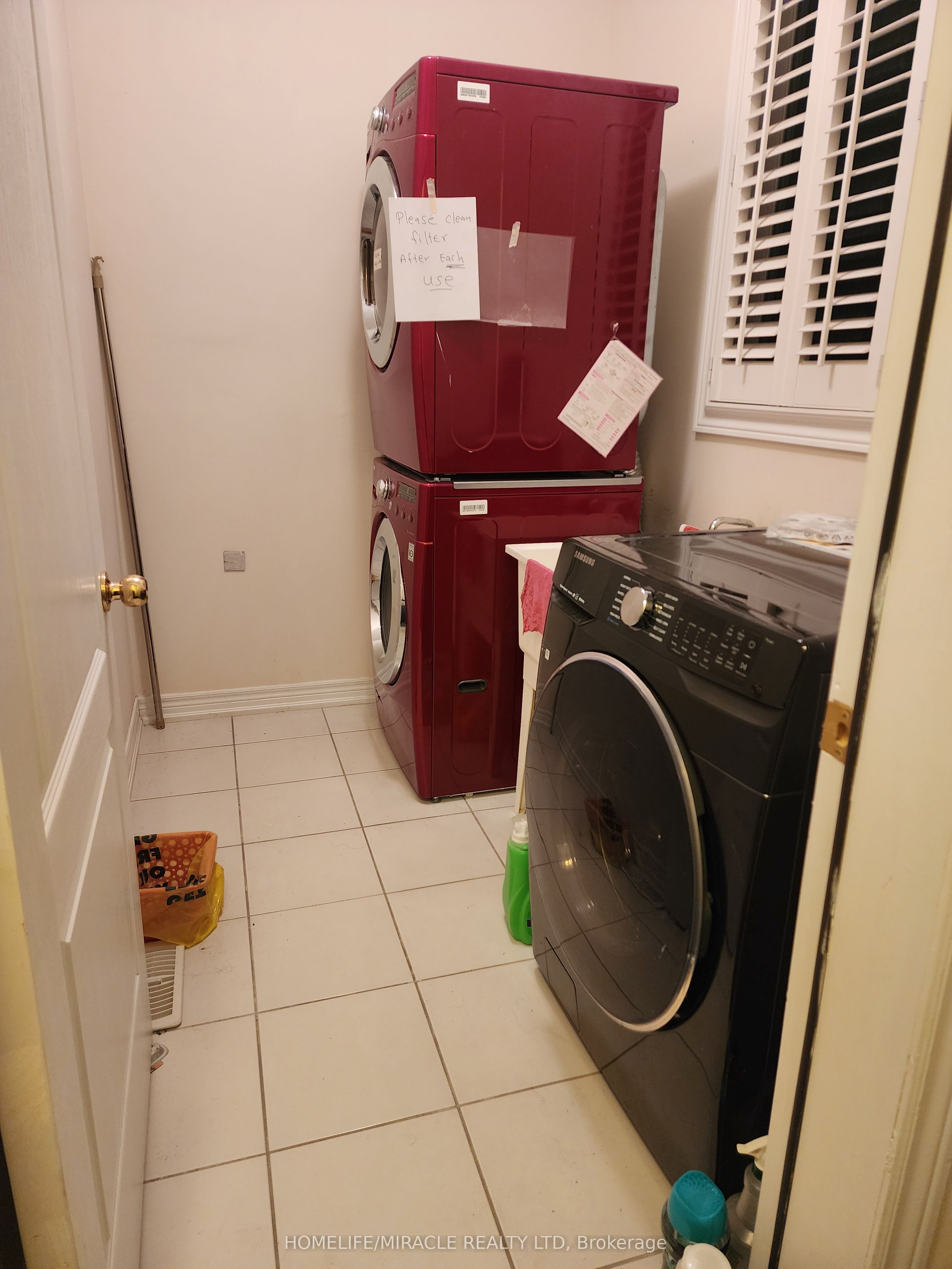 75 Vanderpool Crescent