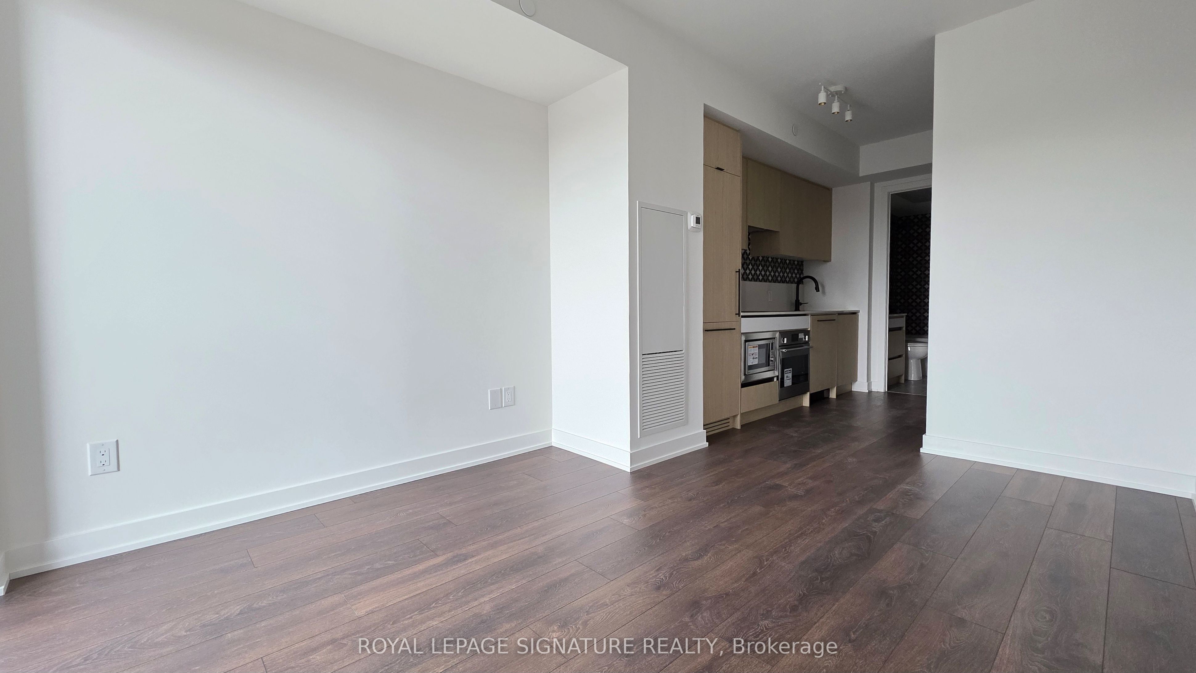 5 Lakeview Avenue 304