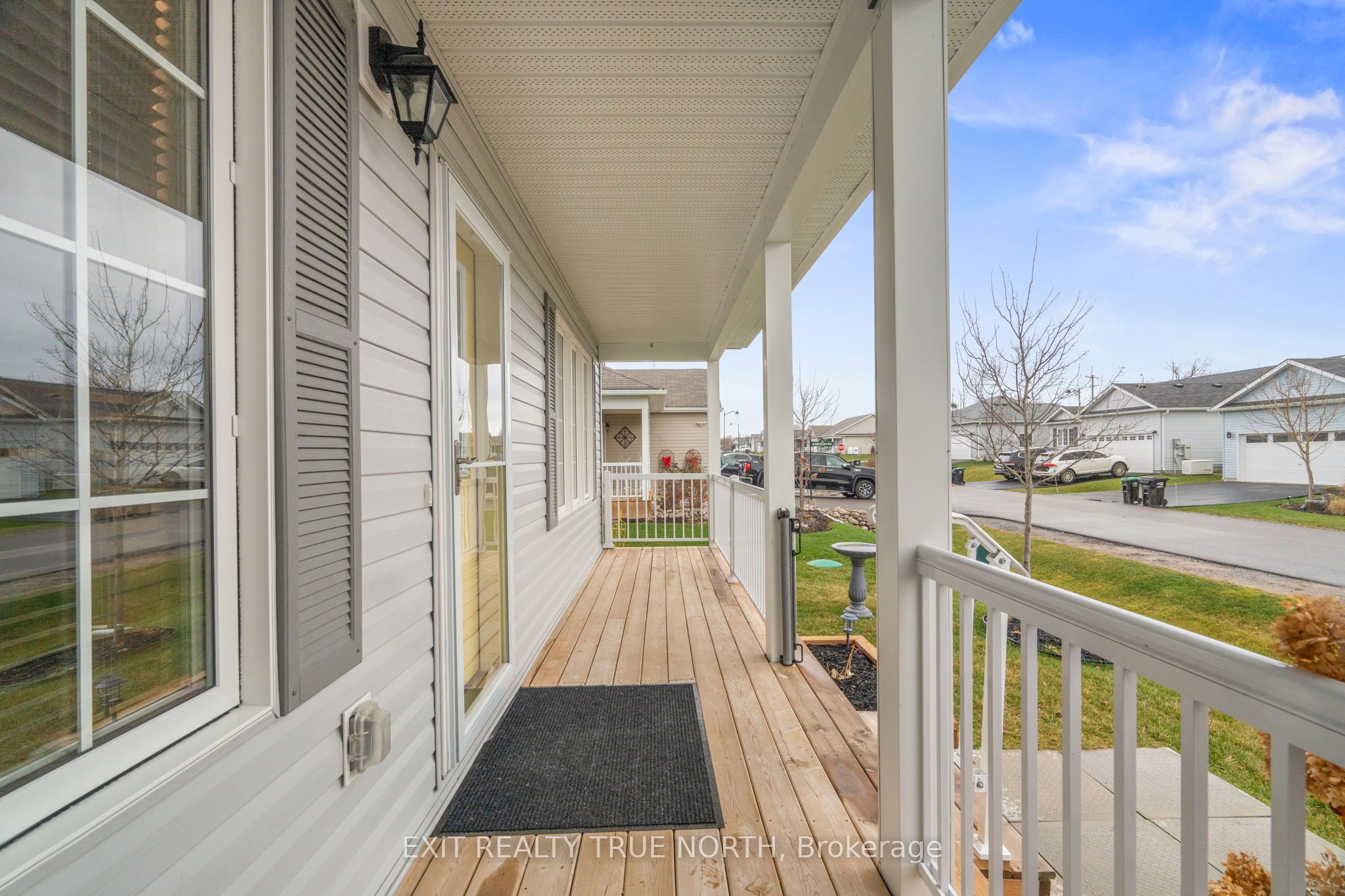 8 Sinclair Crescent