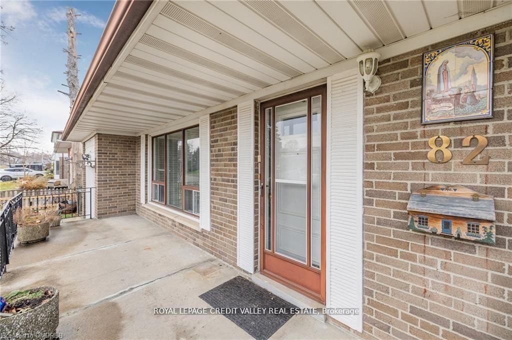 82 Terra Cotta Crescent