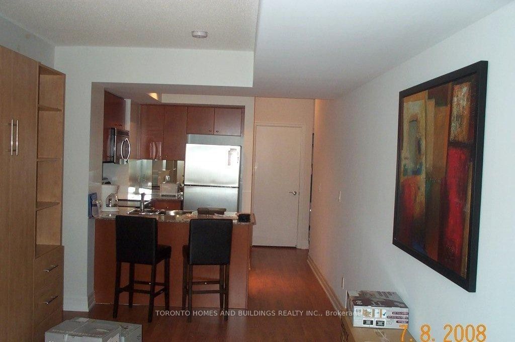 8 Scollard Street 1007