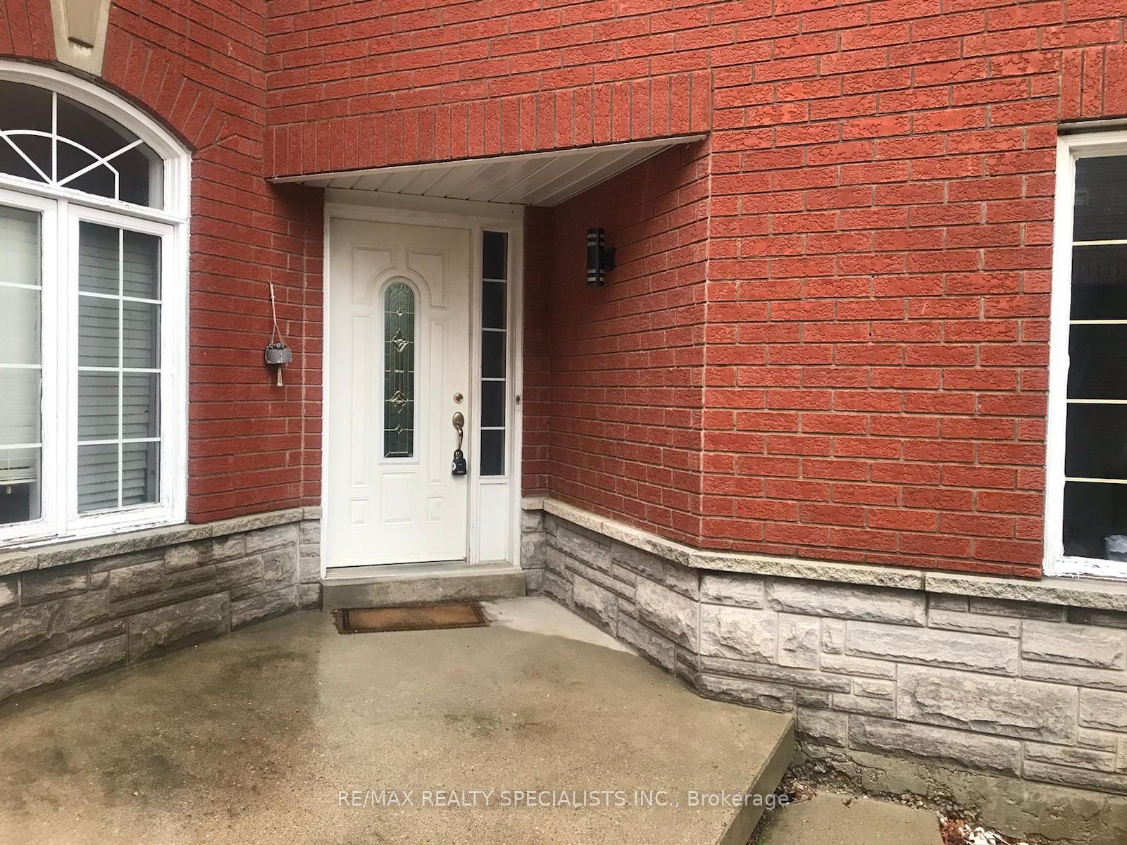 7166 BLACK WALNUT Trail