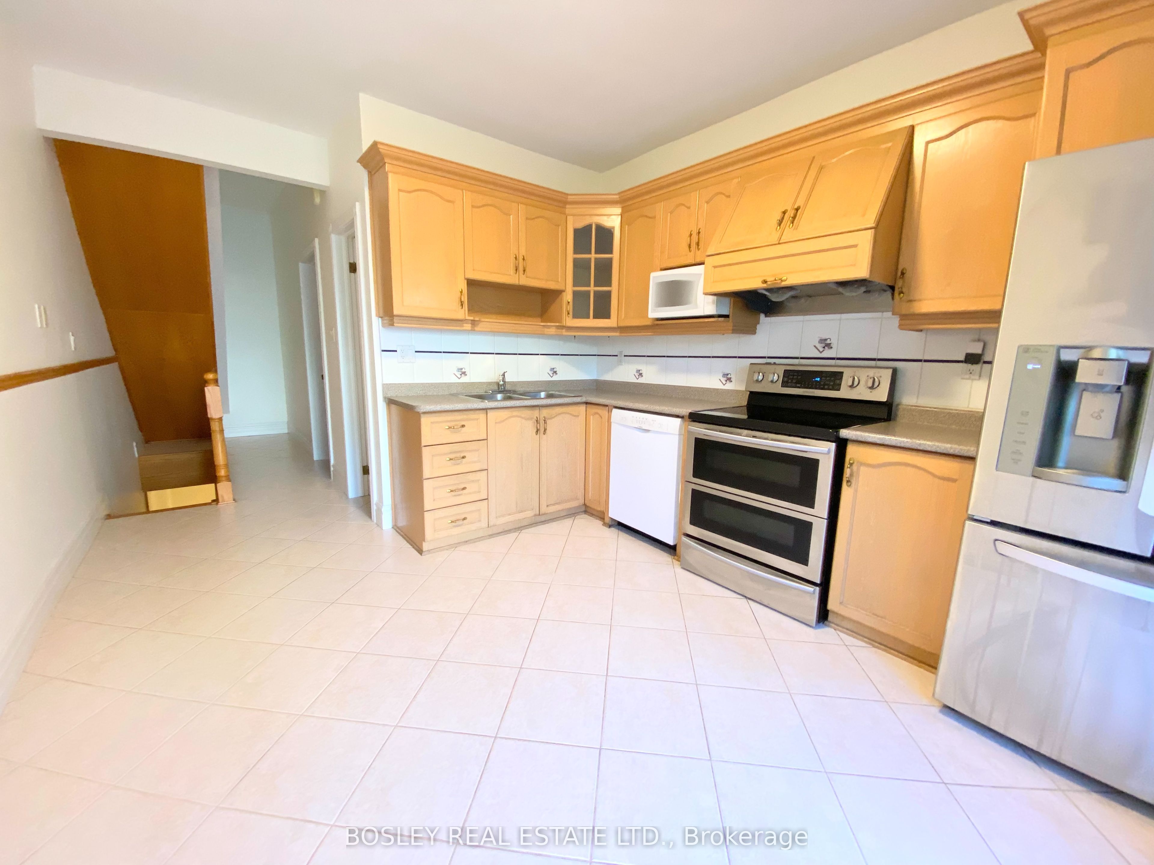 260 Ossington Avenue Main & Lower