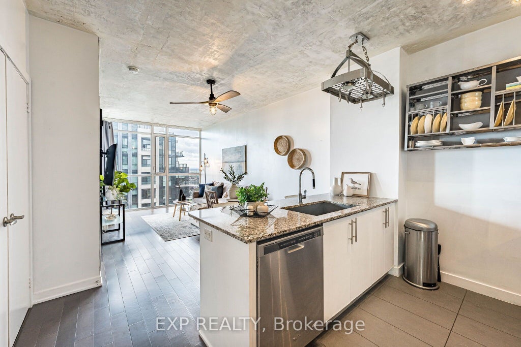 Photo of 4099 Brickstone Mews #2305, Mississauga, ON L5B 0G2 (MLS # W13788686)
