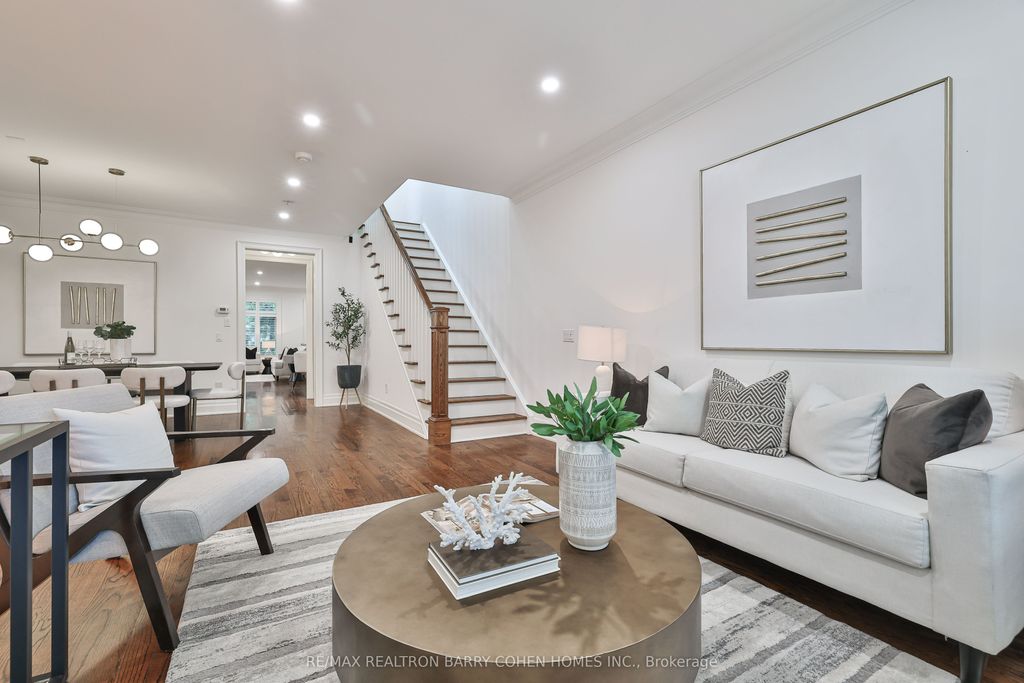 Photo of 136 Bowood Avenue, Toronto, ON M4N 1Y5 (MLS # C12386177)