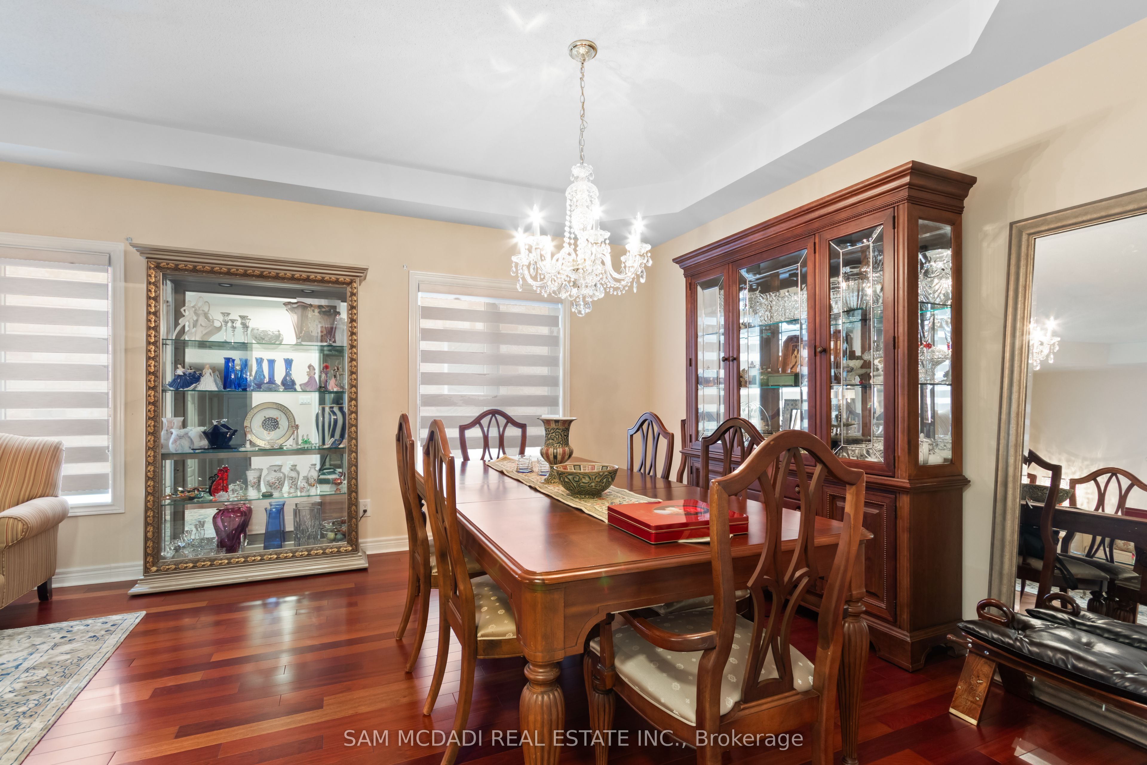 3352 Erin Centre Boulevard