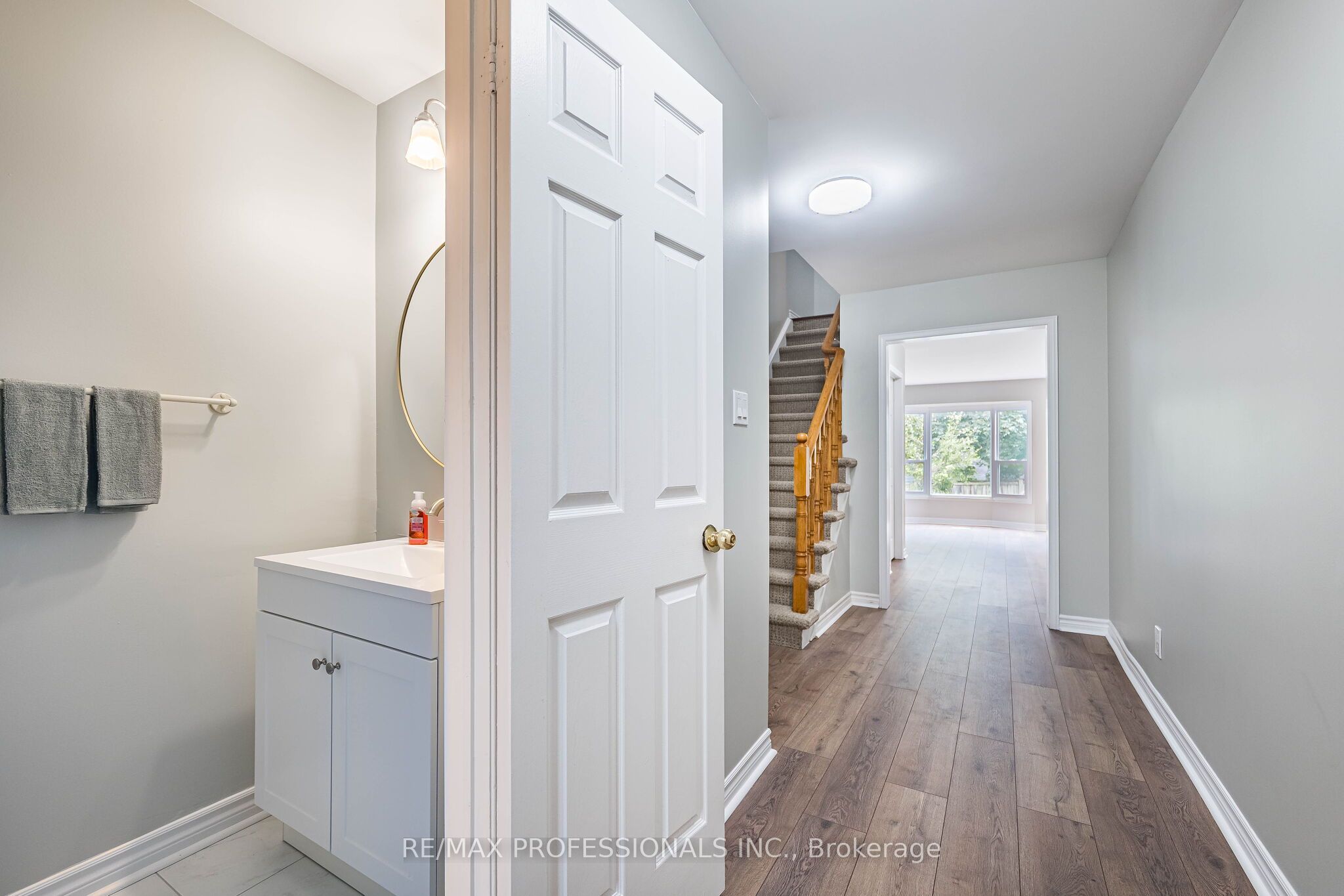 2004 Glenada Crescent 23