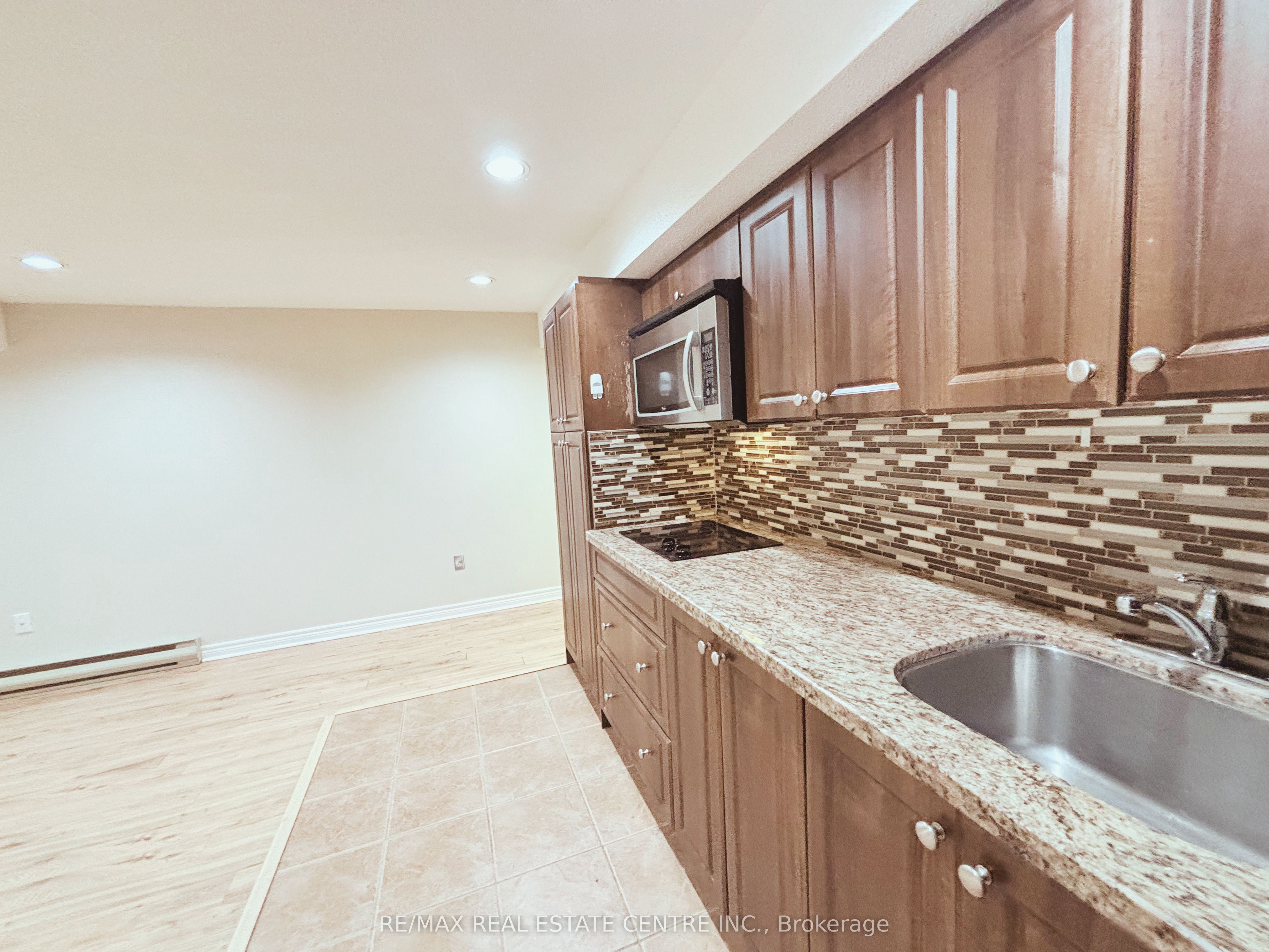 1400 Greenbriar Drive Basement unit 1