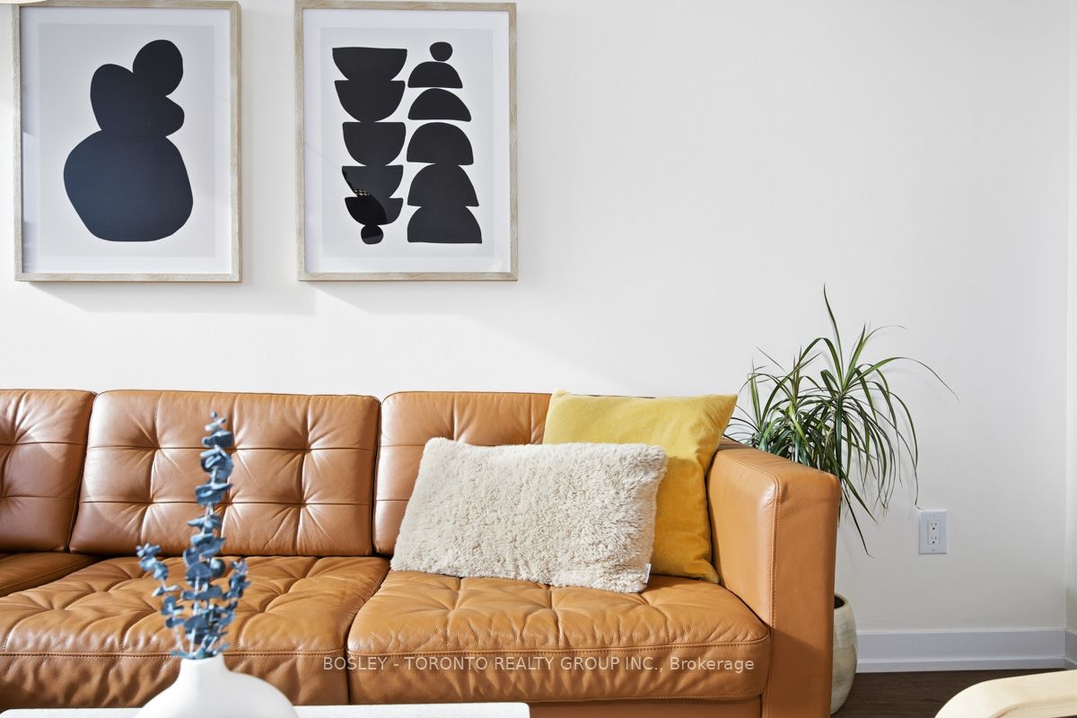 105 George Street 807